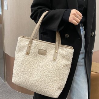 תיק צד לאשה במעטפת פרוותית - מגוון צבעים