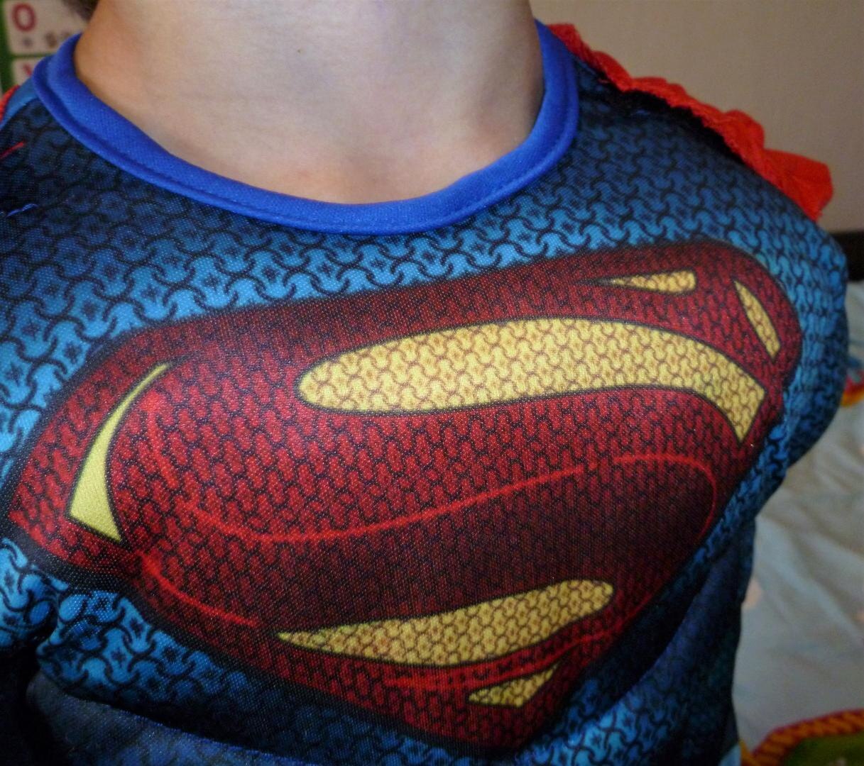 תחפושת סופרמן שרירי לילדים / תחפושת לפורים