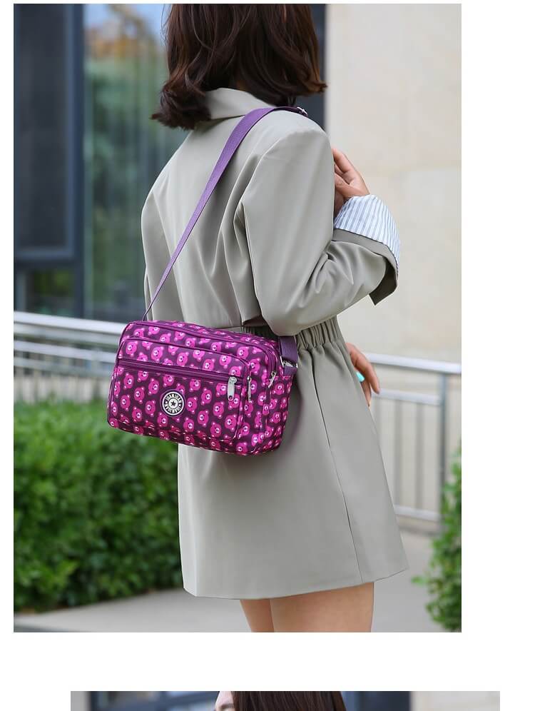 תיק צד צבעוני עם רצועת כתף רחבה