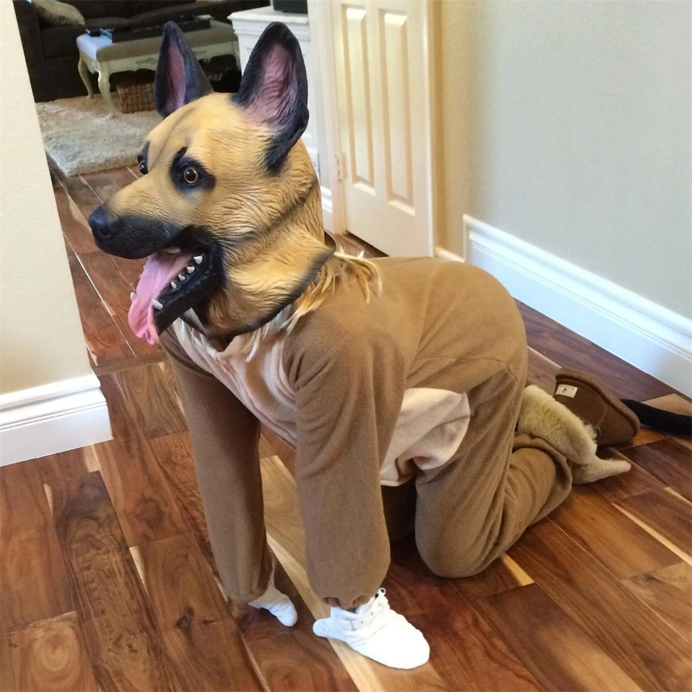 מסכה לפורים של כלב מגזע רועה גרמני