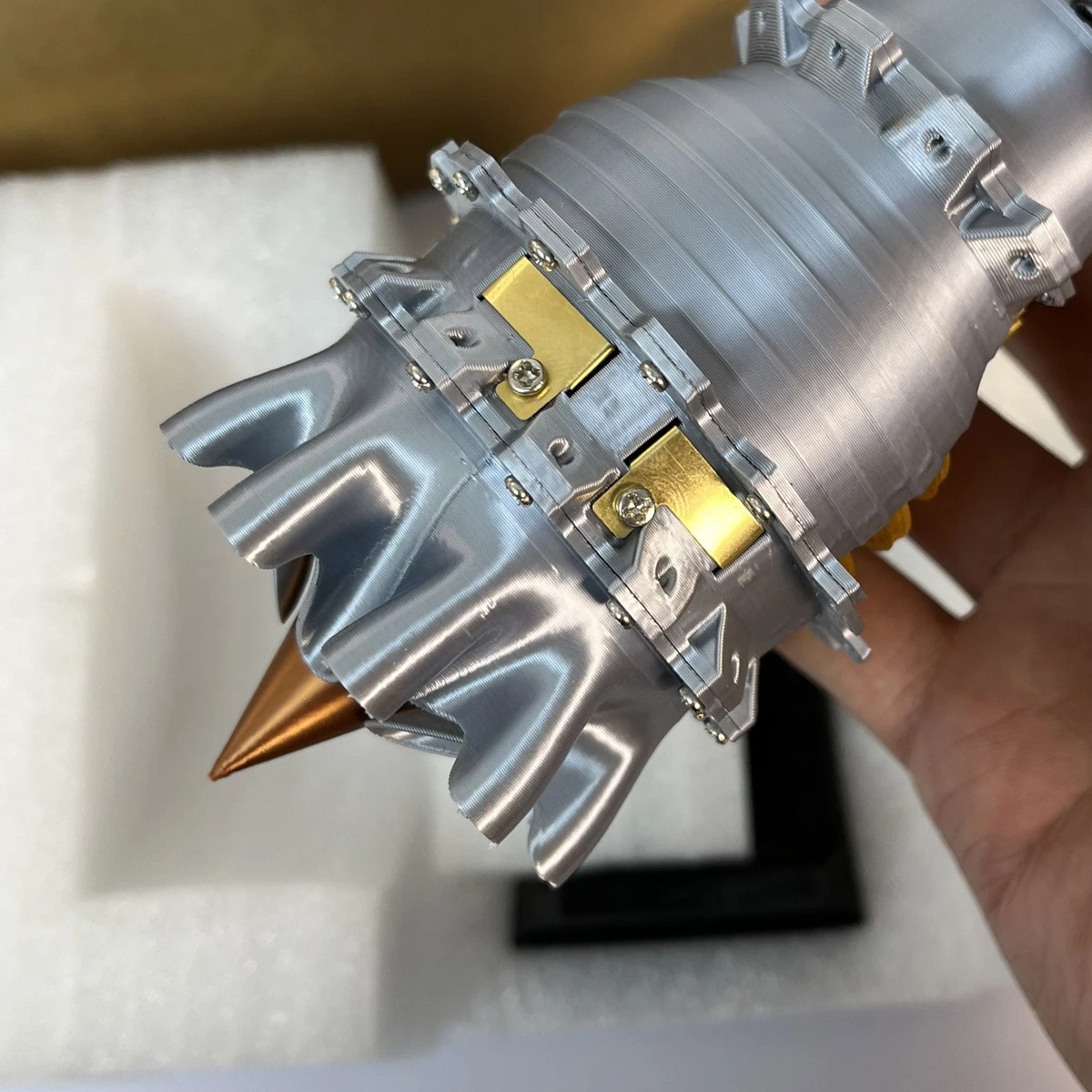 דגם מנוע מטוס מכני 1:20 עם סוללות ומעמד תצוגה – תמונה 6