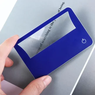 זכוכית מגדלת כרטיס אשראי שטוחה עם תאורת LED מובנית