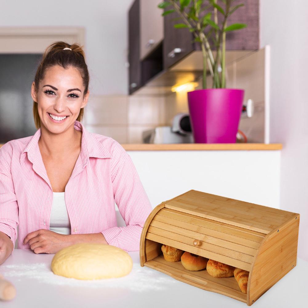 קופסת אחסון לחם מעץ עם מכסה למטבח נקי ומסודר – תמונה 3