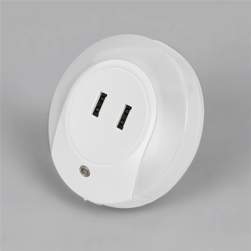 מנורת לילה עם USB כפול, חיישן אור וטעינה מהירה – תמונה 6