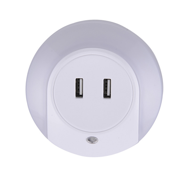 מנורת לילה עם USB כפול, חיישן אור וטעינה מהירה – תמונה 4