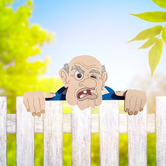 שלט לגדר גינה בדמות זקן כועס מעץ עמיד – תמונה 4