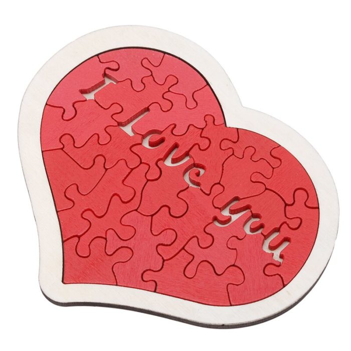 פאזל לב מעץ טבעי לילדים עם כיתוב I LOVE YOU – תמונה 4