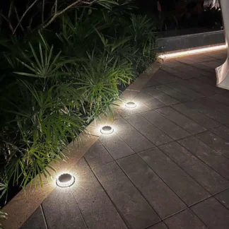 מנורות סולאריות לשביל עמידות מים IP65 – סט 4 יחידות