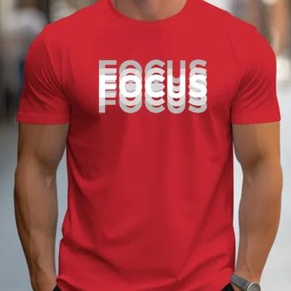 טי שירט גברים כותנה 100% עם כיתוב FOCUS מטושטש
