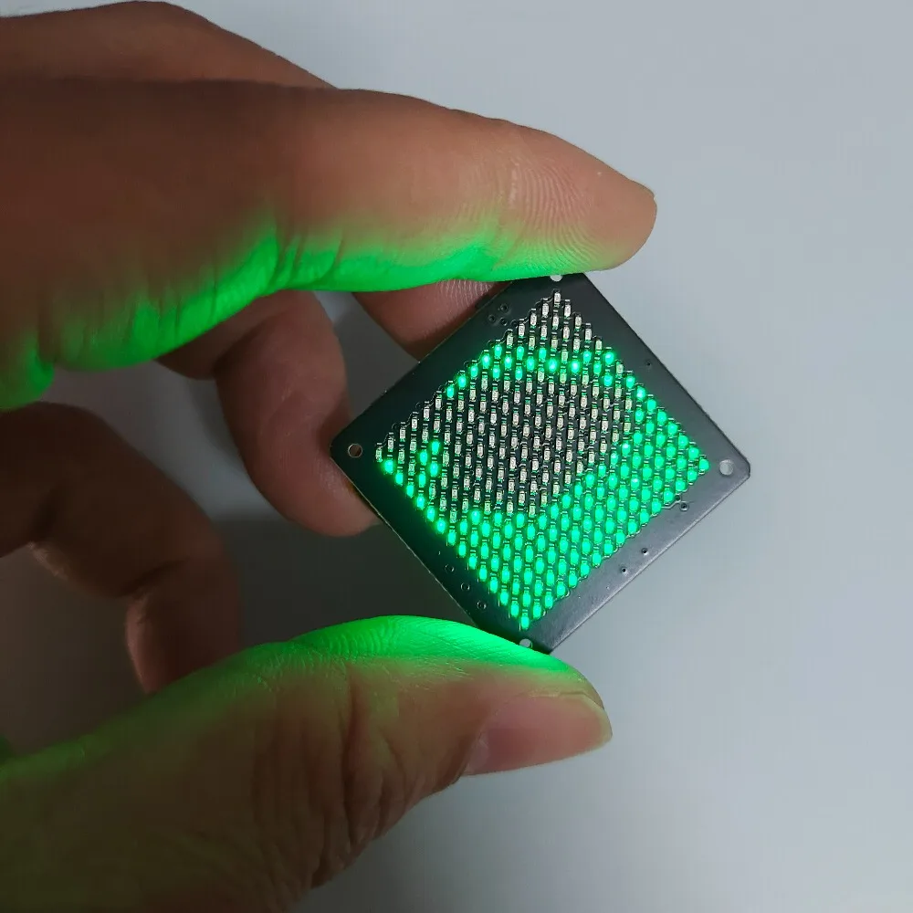 קישוט שולחני LED עם אפקט זרימת מים ותאורה צבעונית – תמונה 5