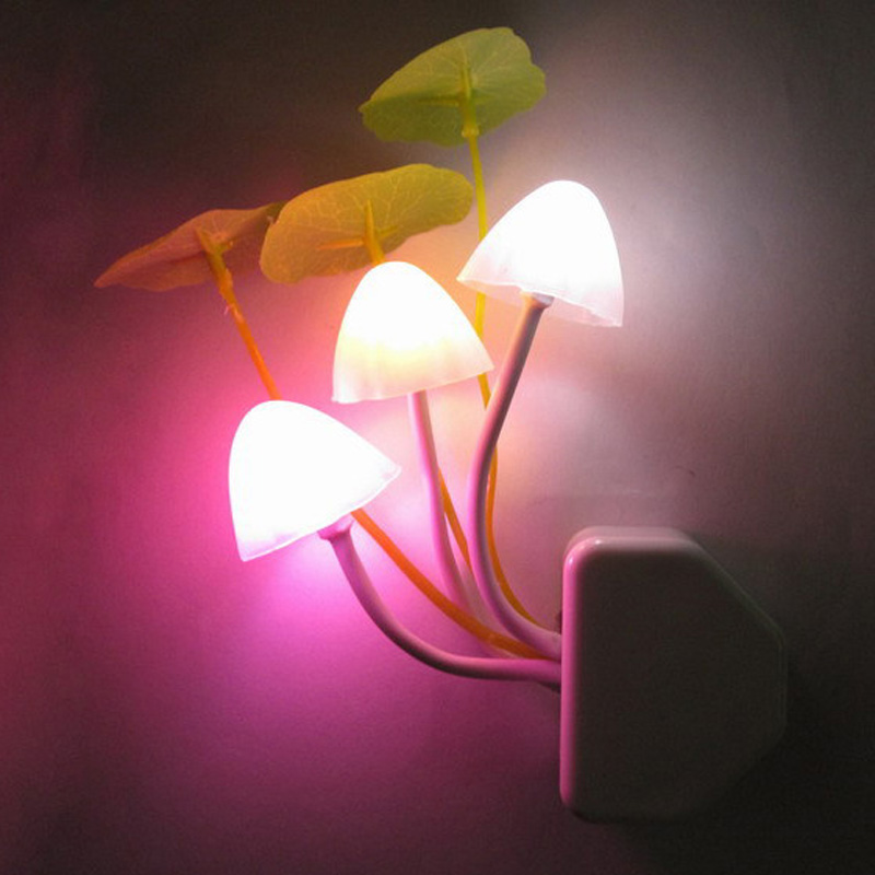 מנורת לילה פטריות יער לילדים עם חיישן אור LED – תמונה 3