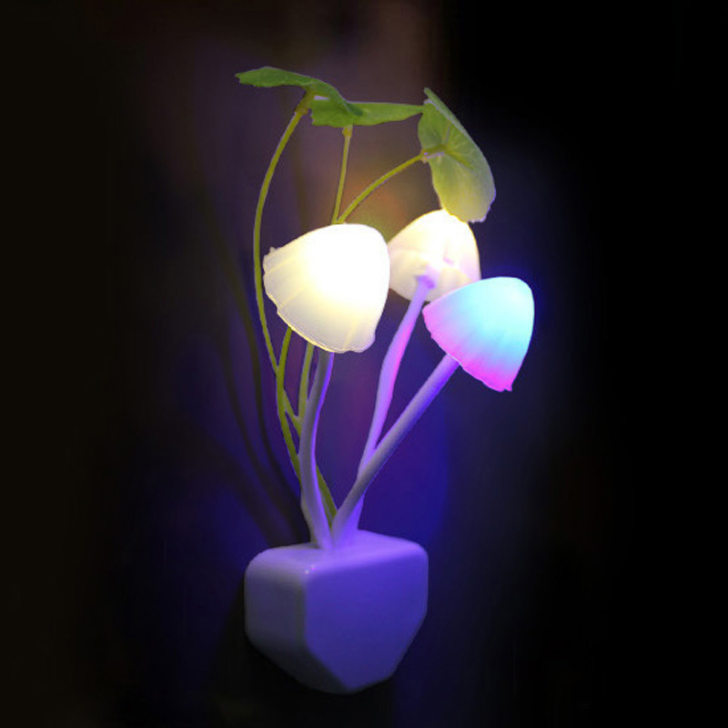 מנורת לילה פטריות יער לילדים עם חיישן אור LED – תמונה 2
